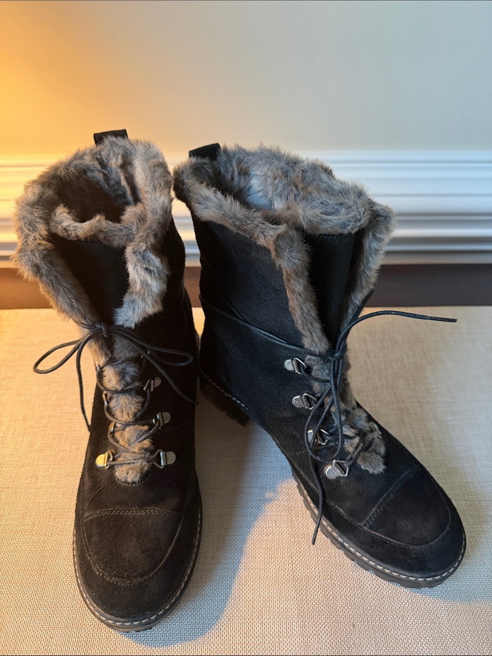 Stuart Weitzman Women’s Black Faux Fur Lace-Up Winter Boots